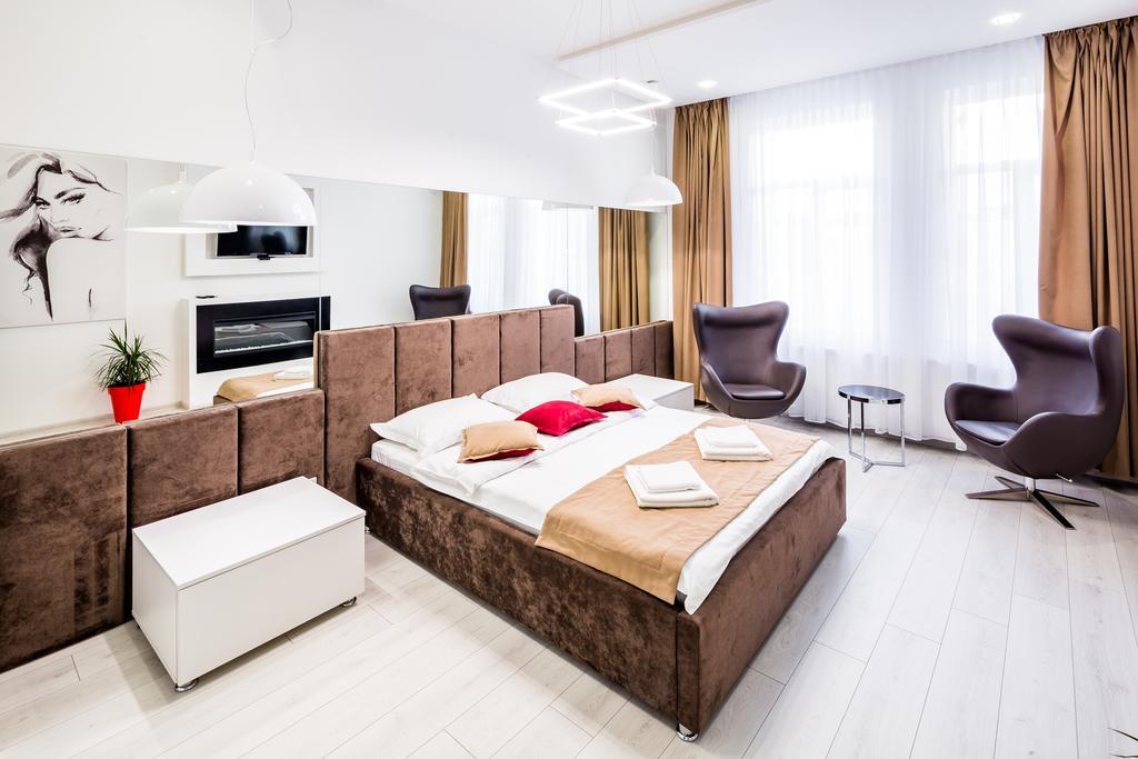 Avangard Kulisha 15 Apart Lviv Extérieur photo